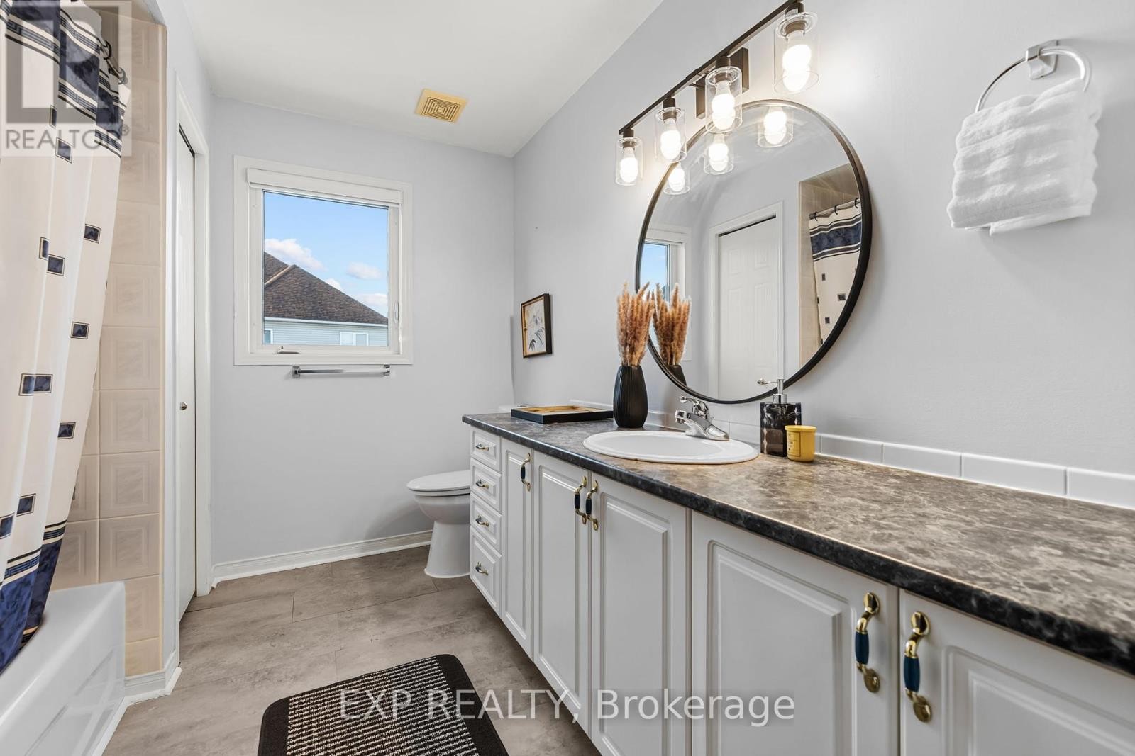 












2151 AVEBURY DRIVE

,
Ottawa,




Ontario
K4A4G7

