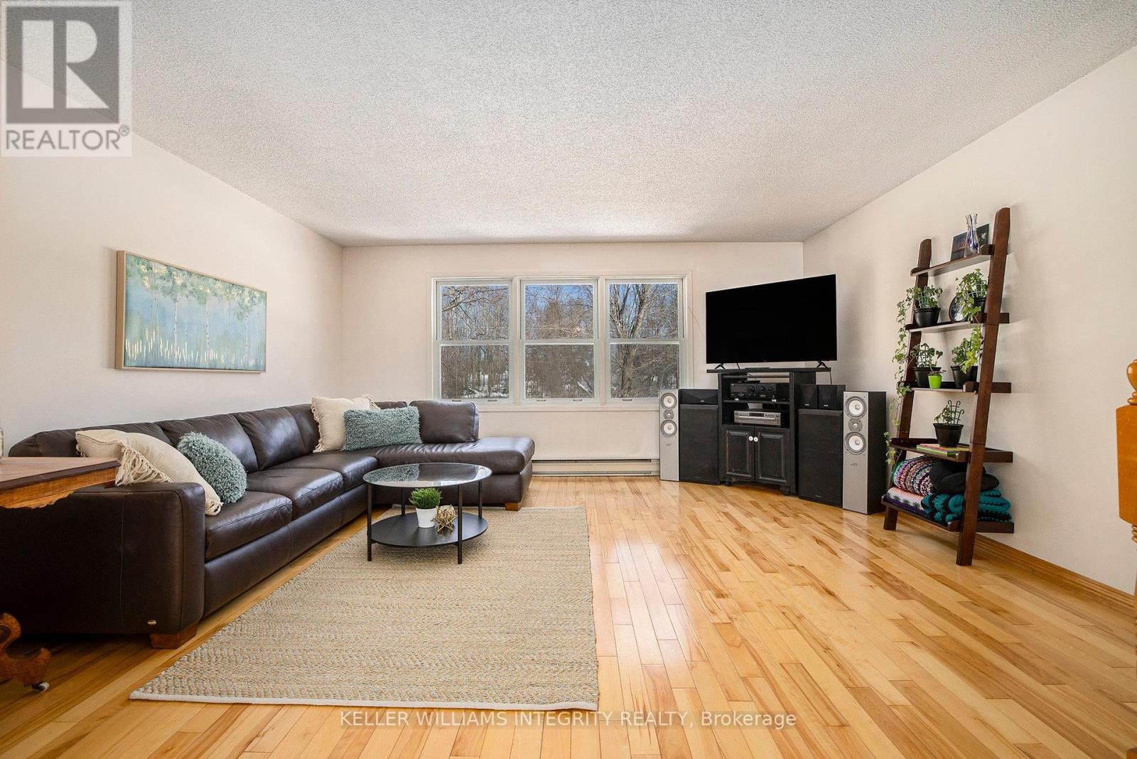 












103 MCVEETY ROAD

,
Drummond/North Elmsley,




Ontario
K7H3C7

