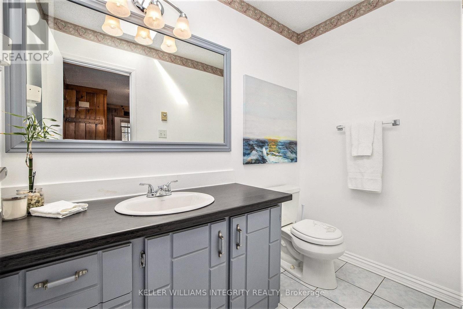 












103 MCVEETY ROAD

,
Drummond/North Elmsley,




Ontario
K7H3C7

