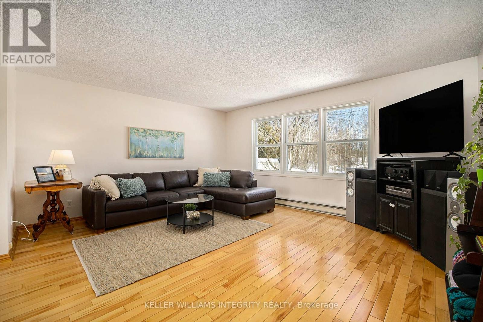 












103 MCVEETY ROAD

,
Drummond/North Elmsley,




Ontario
K7H3C7

