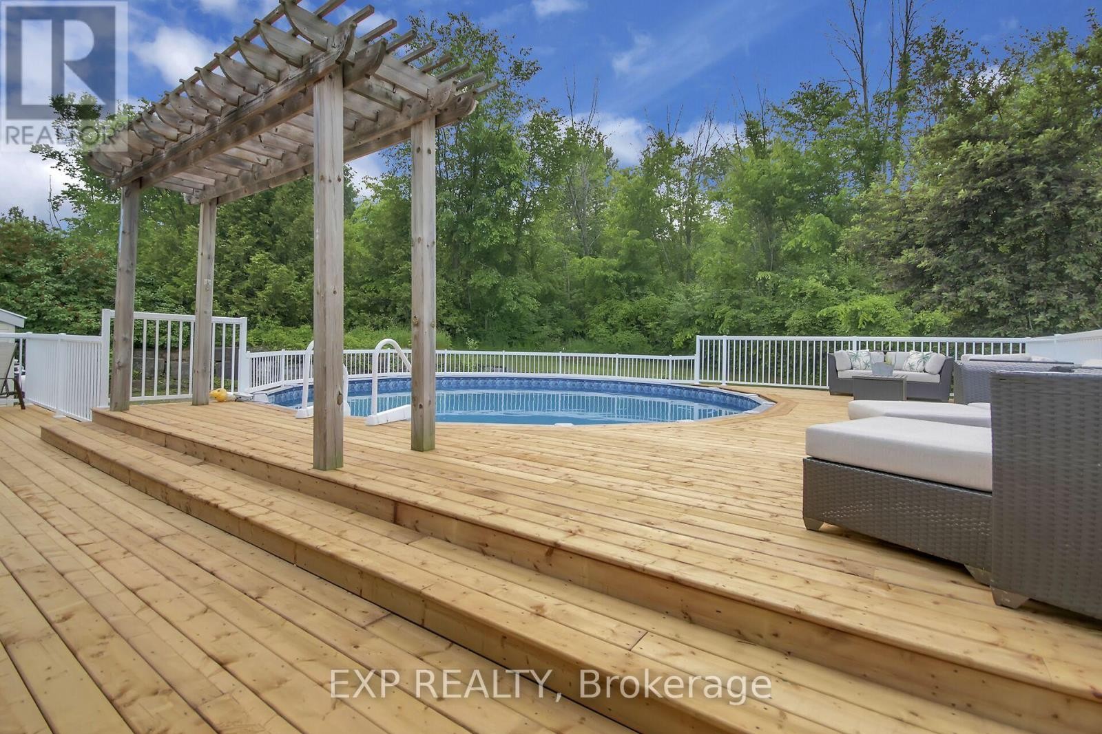 












290 CLAYTON ROAD

,
Mississippi Mills,




Ontario
K0A1A0

