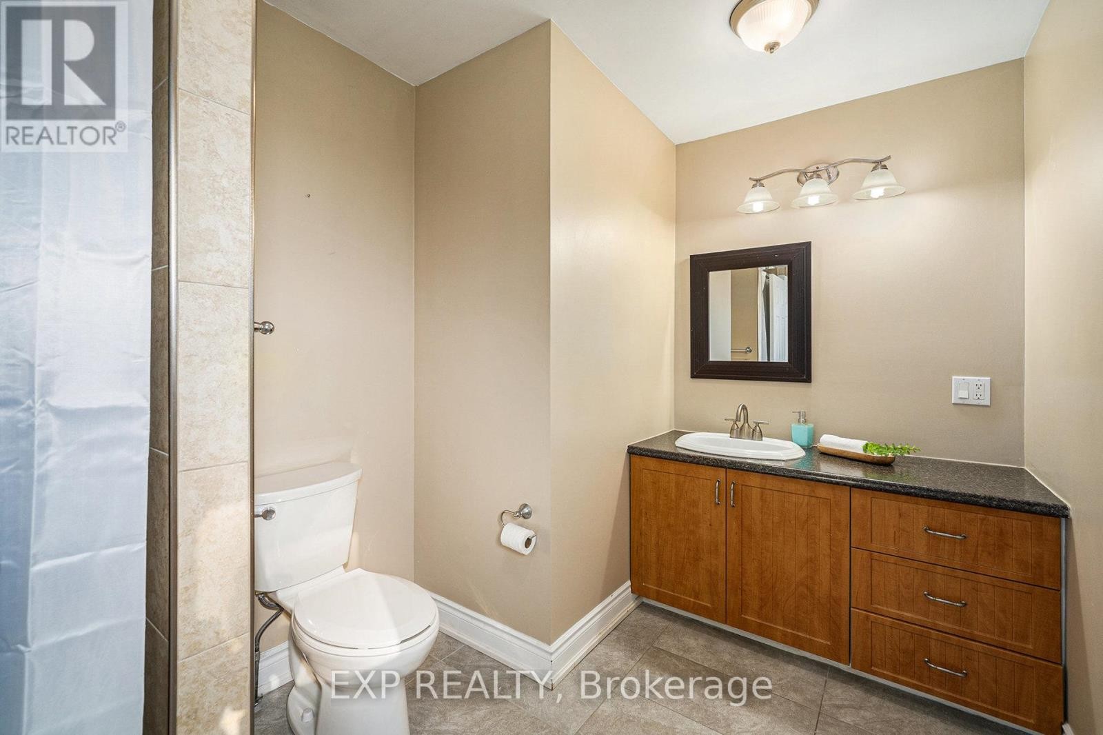 












4806 FRANK KENNY ROAD

,
Ottawa,




Ontario
K0A3H0

