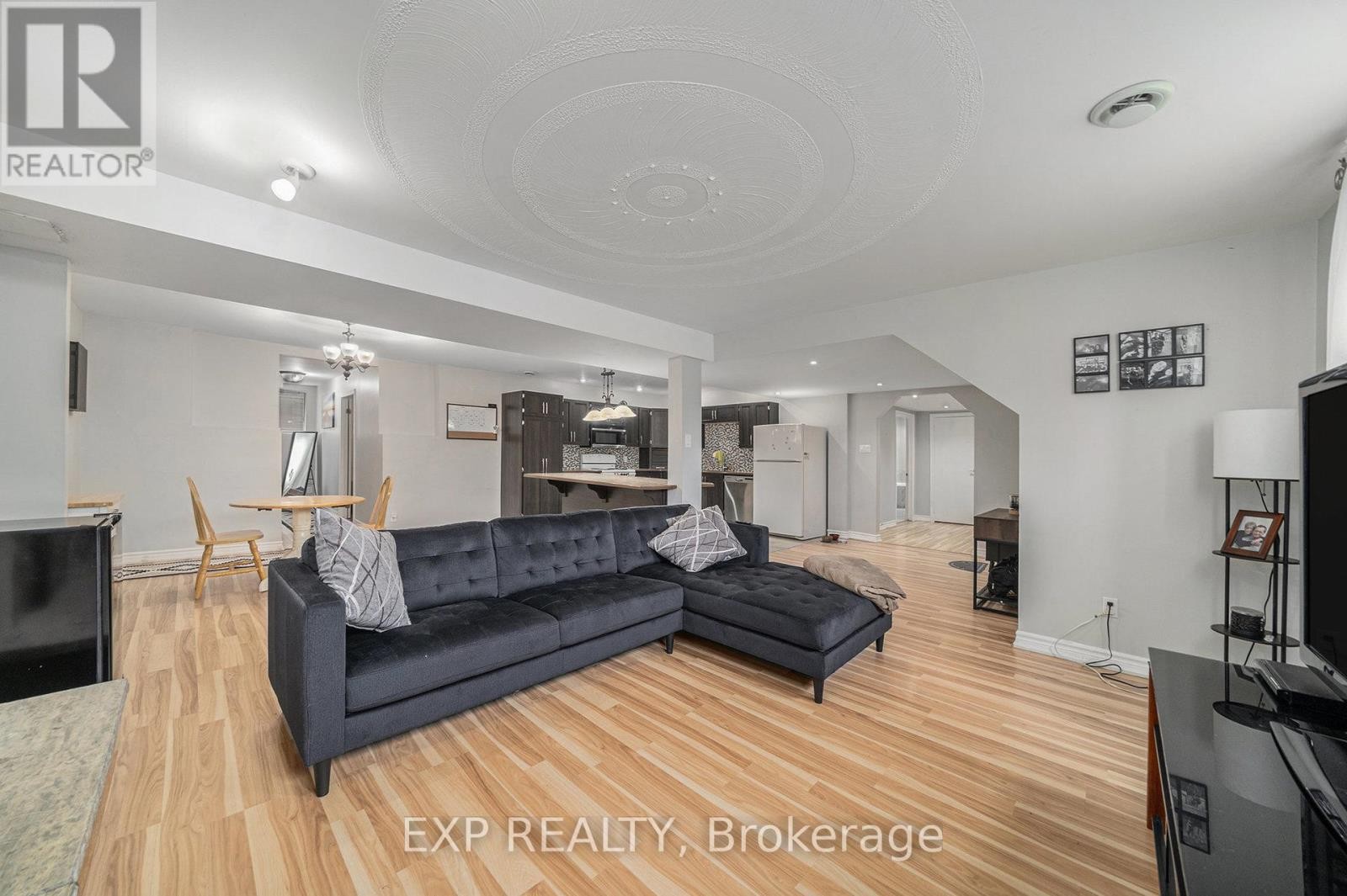 












4806 FRANK KENNY ROAD

,
Ottawa,




Ontario
K0A3H0

