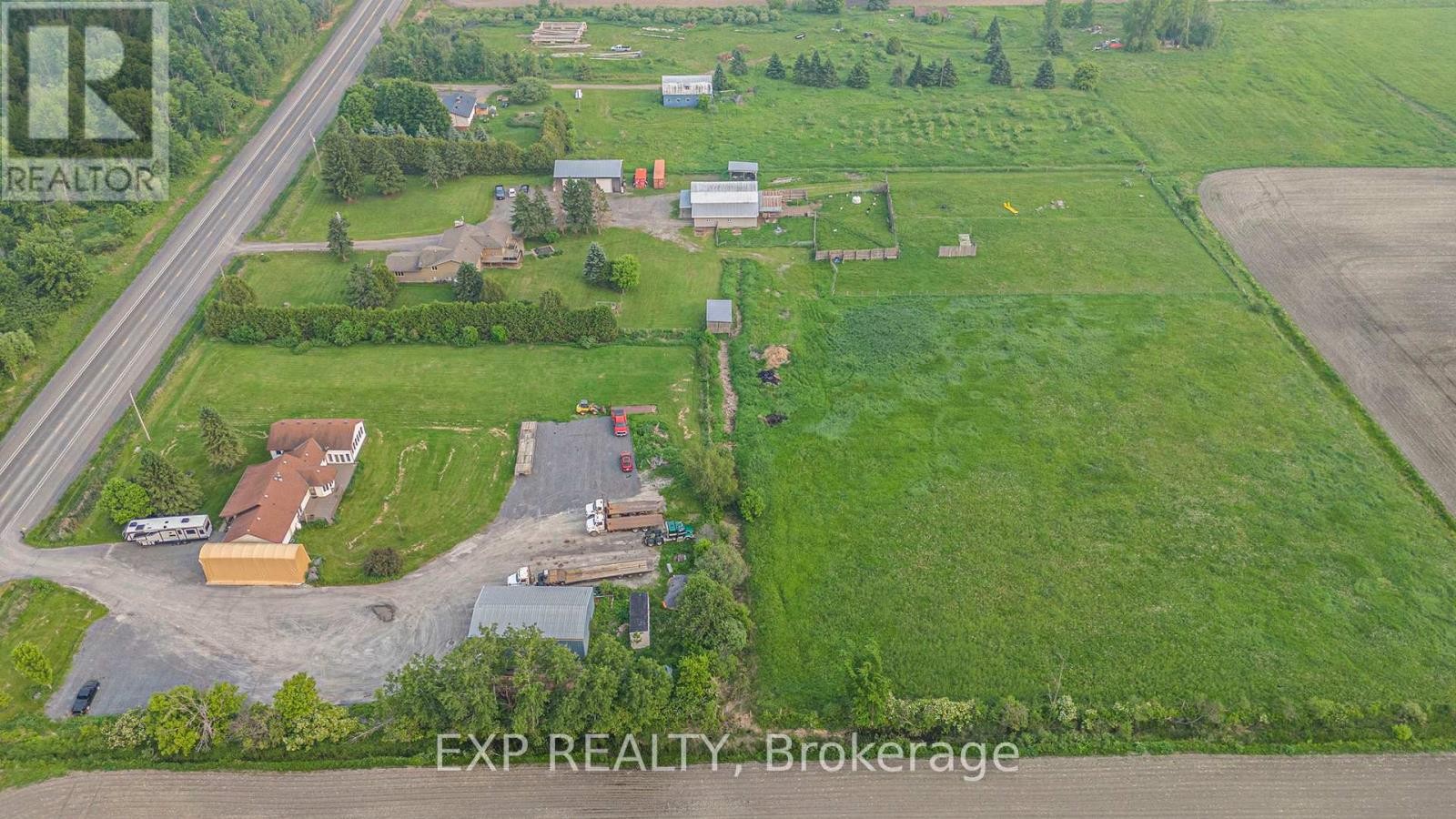 












4806 FRANK KENNY ROAD

,
Ottawa,




Ontario
K0A3H0

