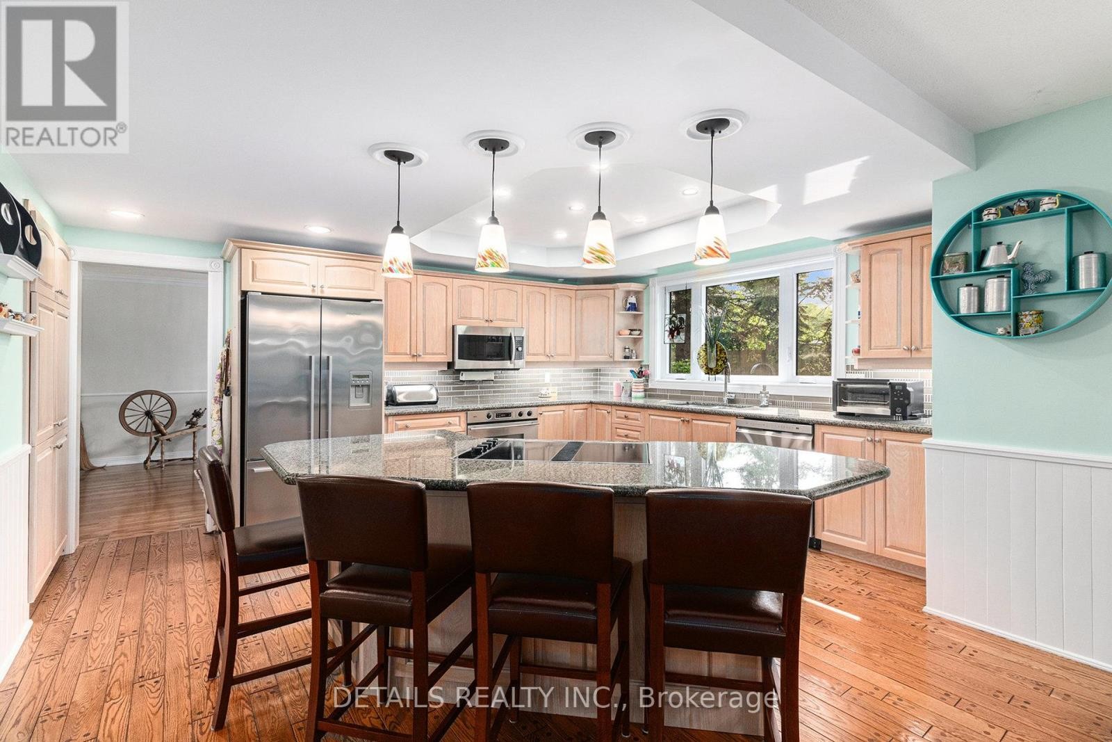 












3 WINTERGREEN DRIVE

,
Ottawa,




Ontario
K2S1E5

