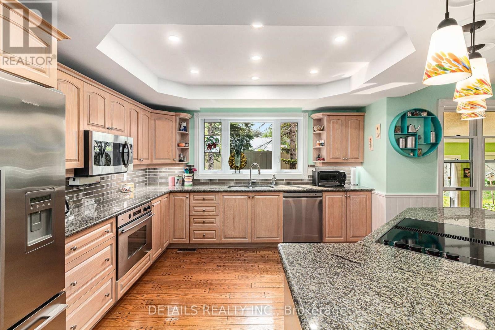 












3 WINTERGREEN DRIVE

,
Ottawa,




Ontario
K2S1E5

