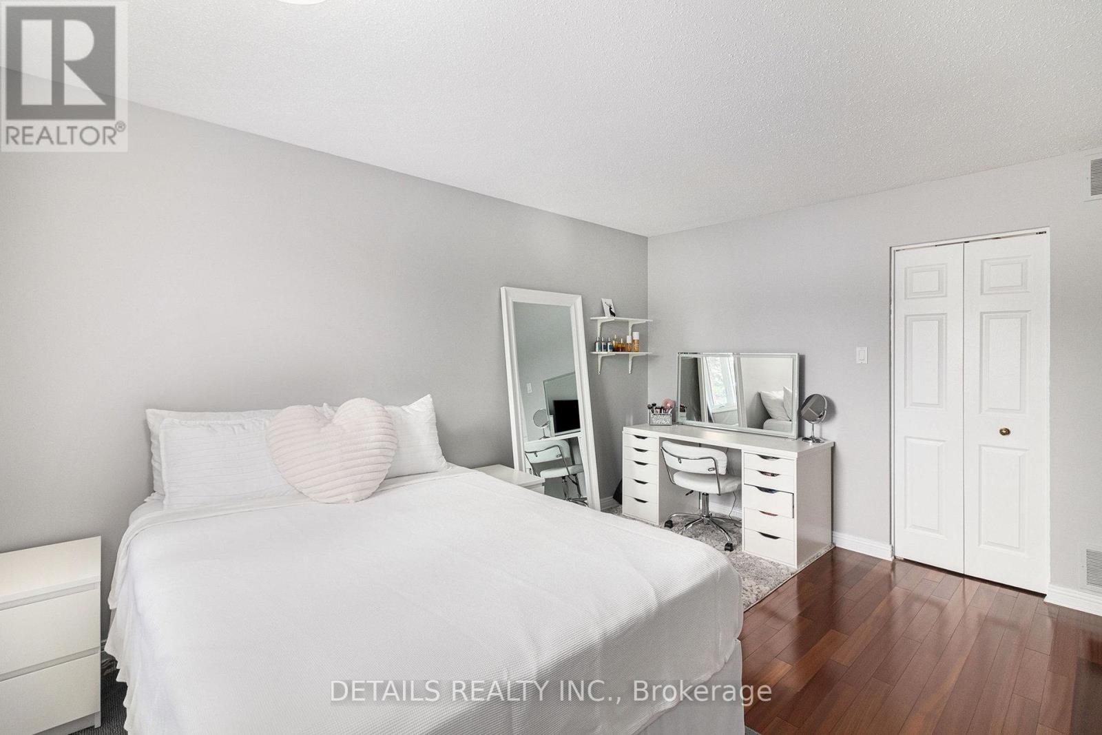 












3 WINTERGREEN DRIVE

,
Ottawa,




Ontario
K2S1E5

