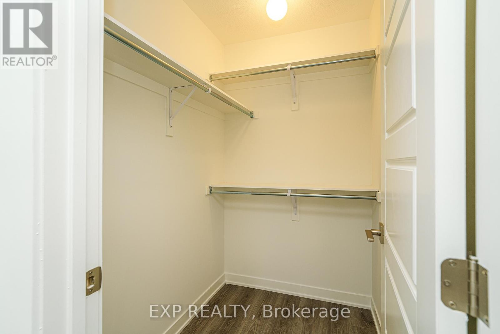 












51 STITCH MEWS

,
Ottawa,




Ontario
K0A2Z0

