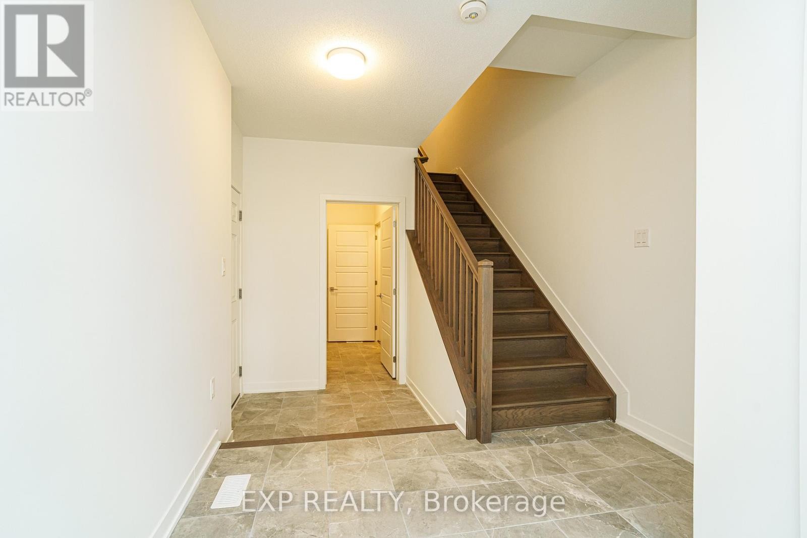 












51 STITCH MEWS

,
Ottawa,




Ontario
K0A2Z0

