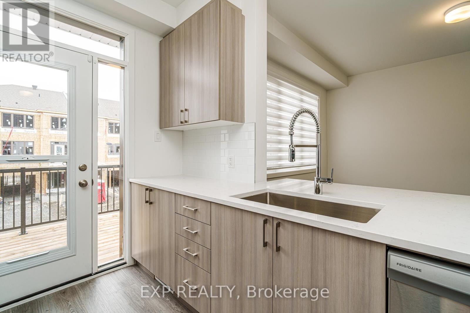 












51 STITCH MEWS

,
Ottawa,




Ontario
K0A2Z0


