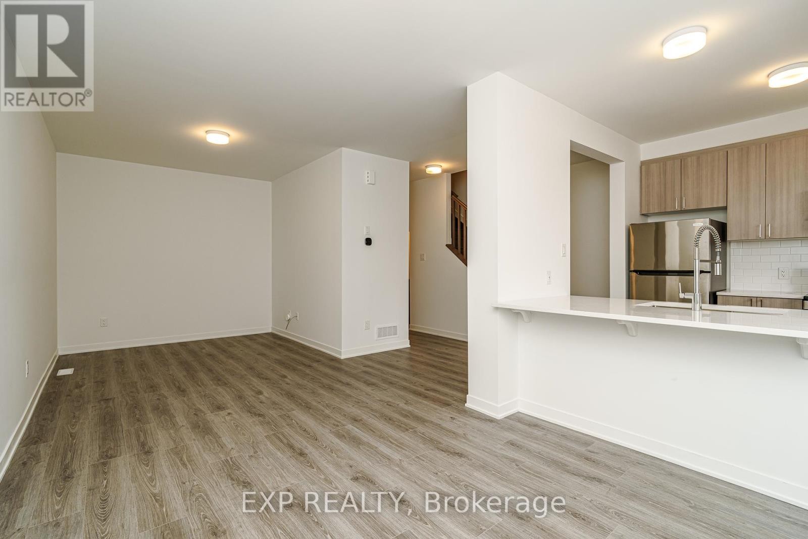 












51 STITCH MEWS

,
Ottawa,




Ontario
K0A2Z0

