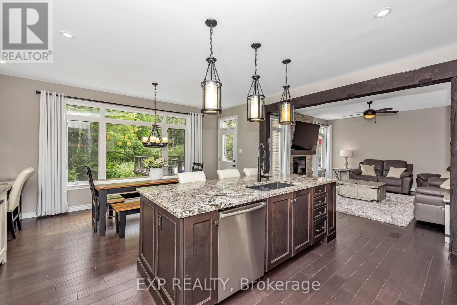 












308 SILENT WOOD GROVE

,
Ottawa,




Ontario
K0A1L0

