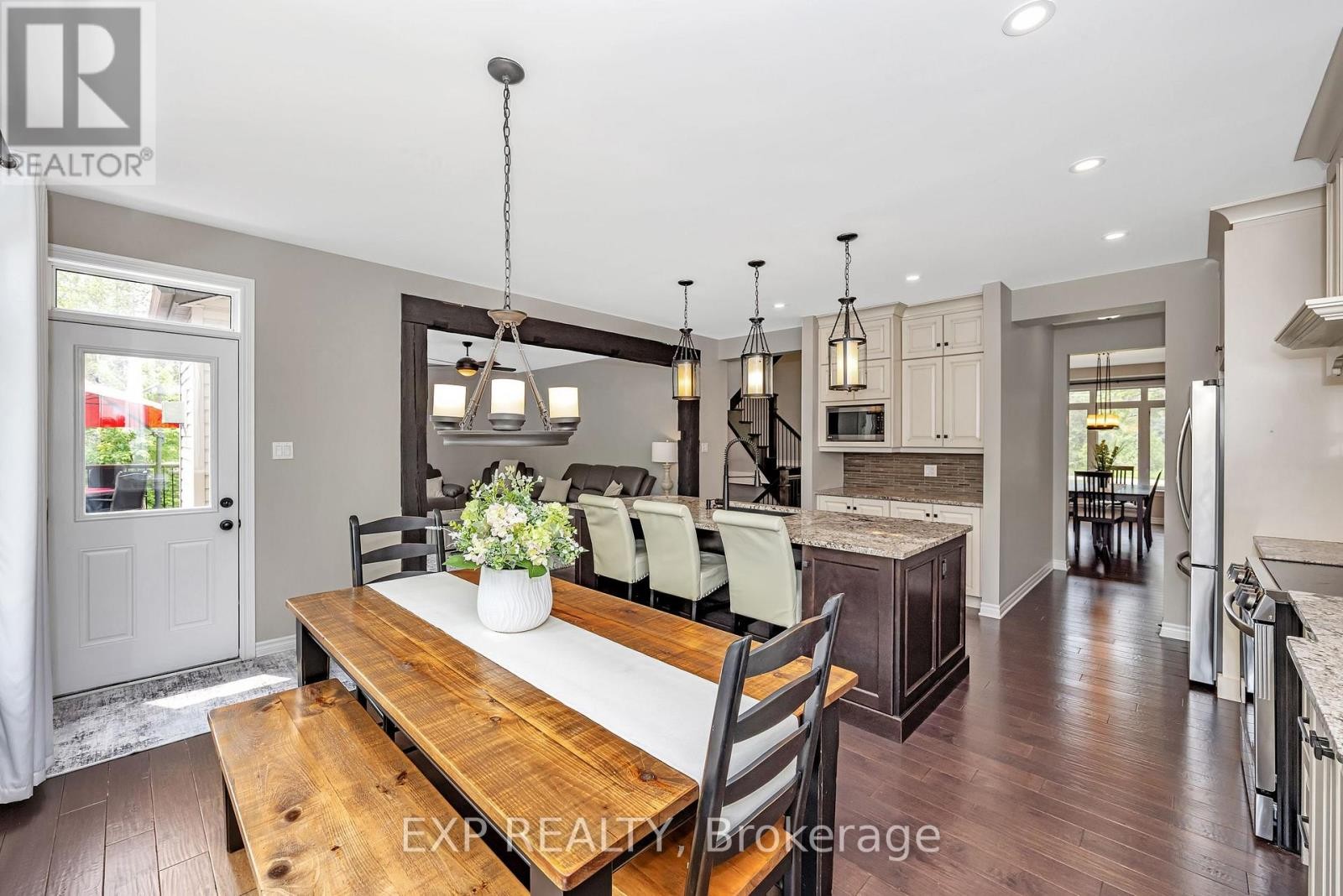 












308 SILENT WOOD GROVE

,
Ottawa,




Ontario
K0A1L0

