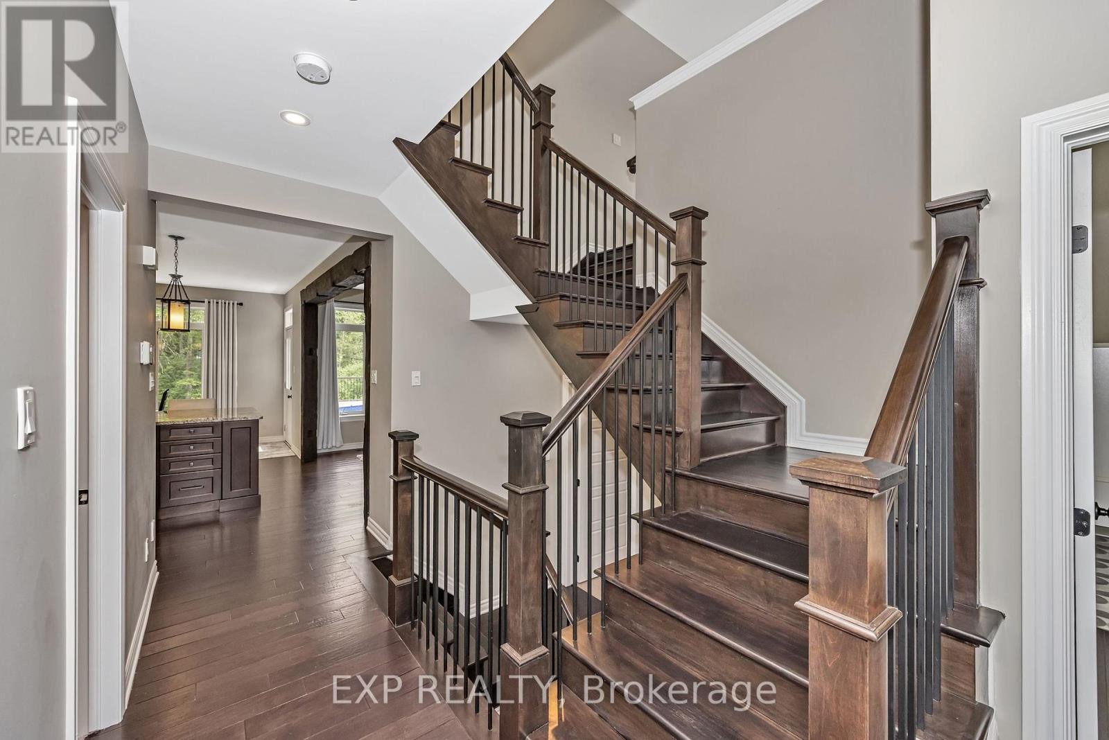 












308 SILENT WOOD GROVE

,
Ottawa,




Ontario
K0A1L0

