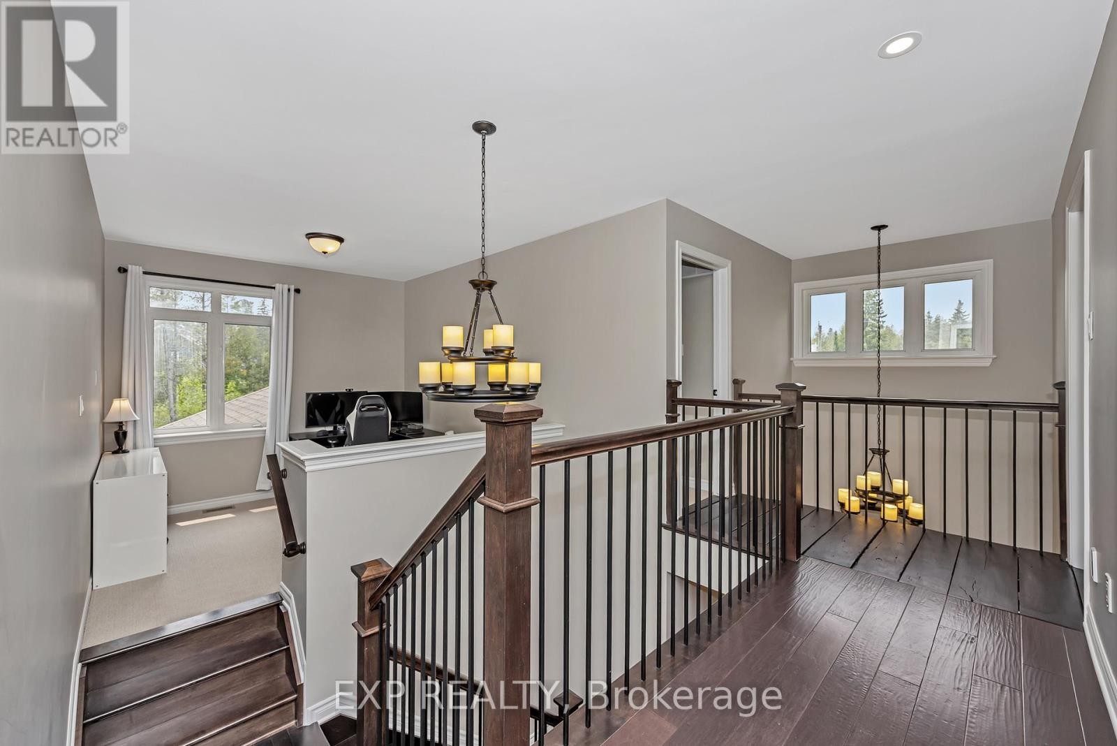 












308 SILENT WOOD GROVE

,
Ottawa,




Ontario
K0A1L0

