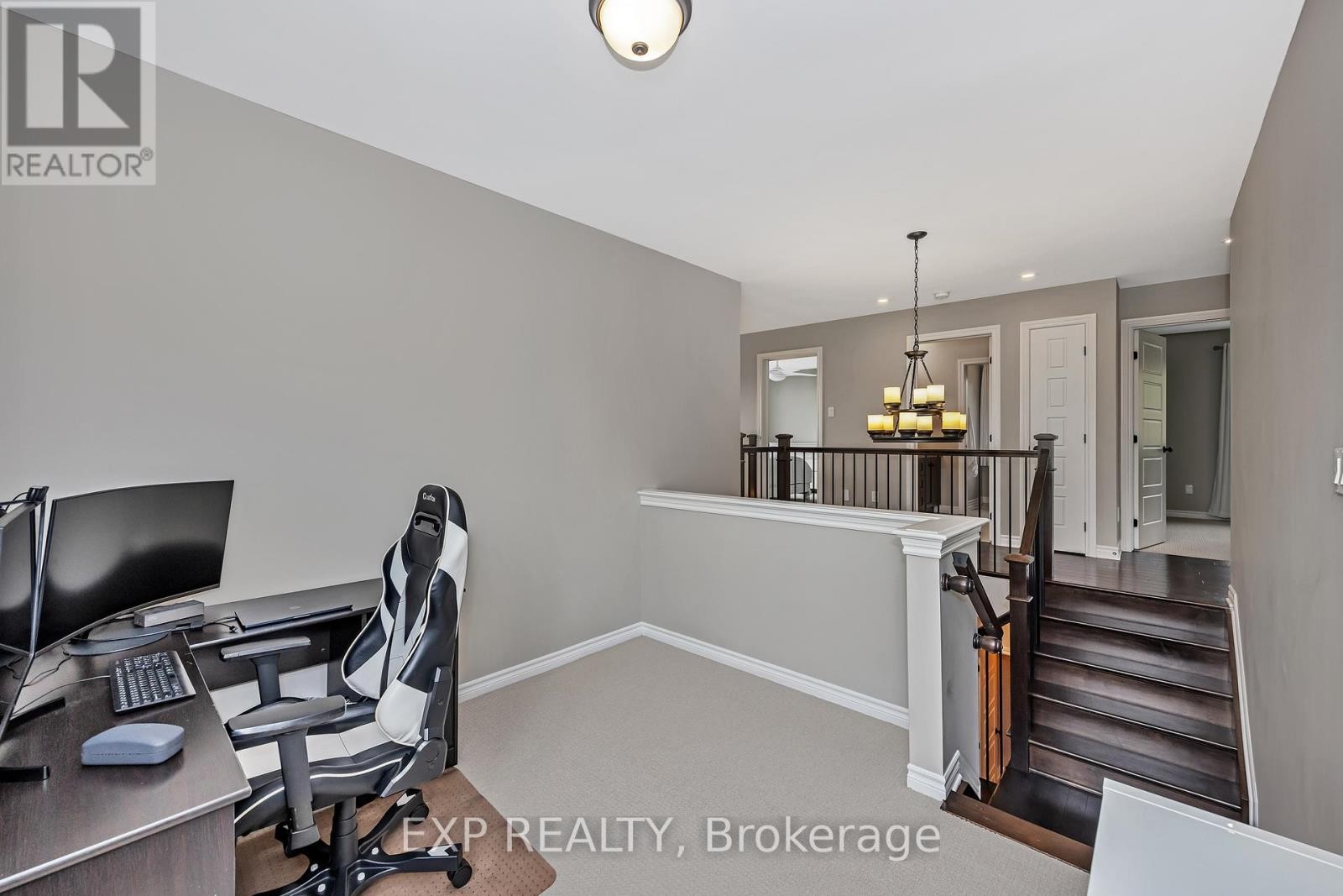 












308 SILENT WOOD GROVE

,
Ottawa,




Ontario
K0A1L0

