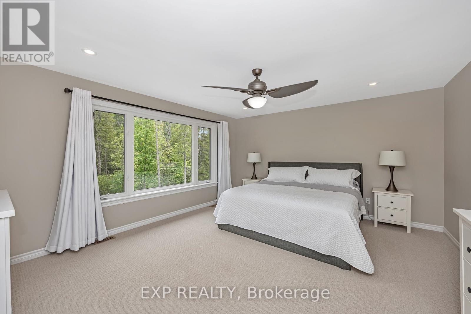 












308 SILENT WOOD GROVE

,
Ottawa,




Ontario
K0A1L0

