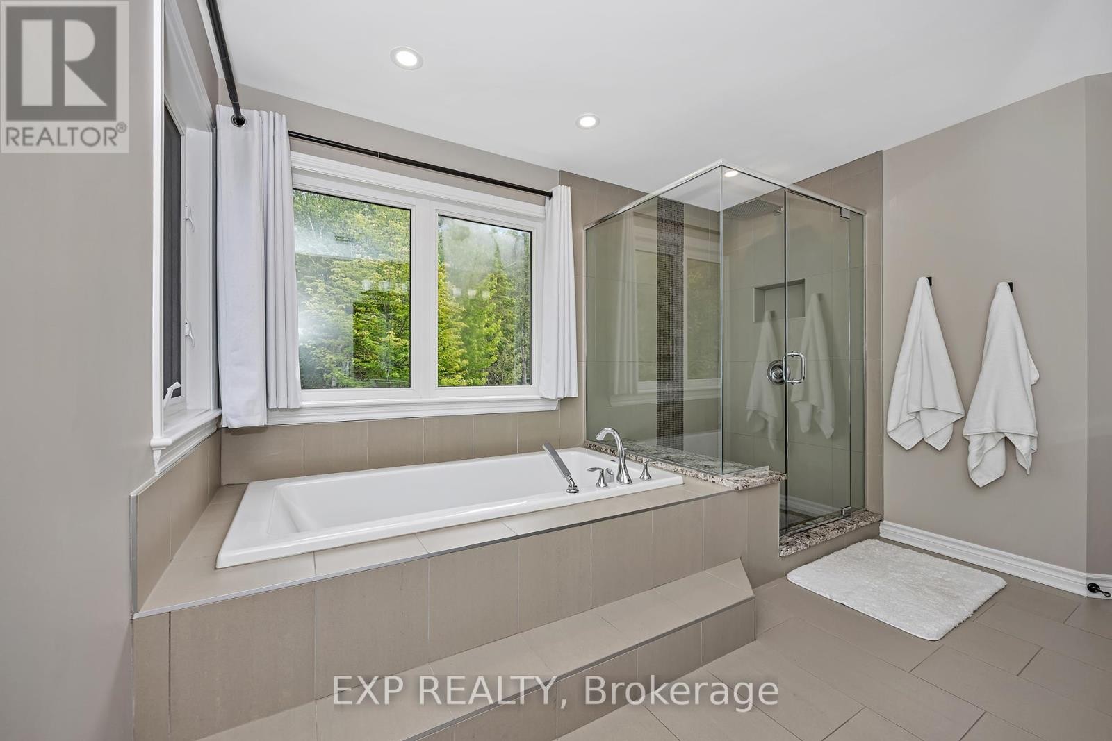 












308 SILENT WOOD GROVE

,
Ottawa,




Ontario
K0A1L0

