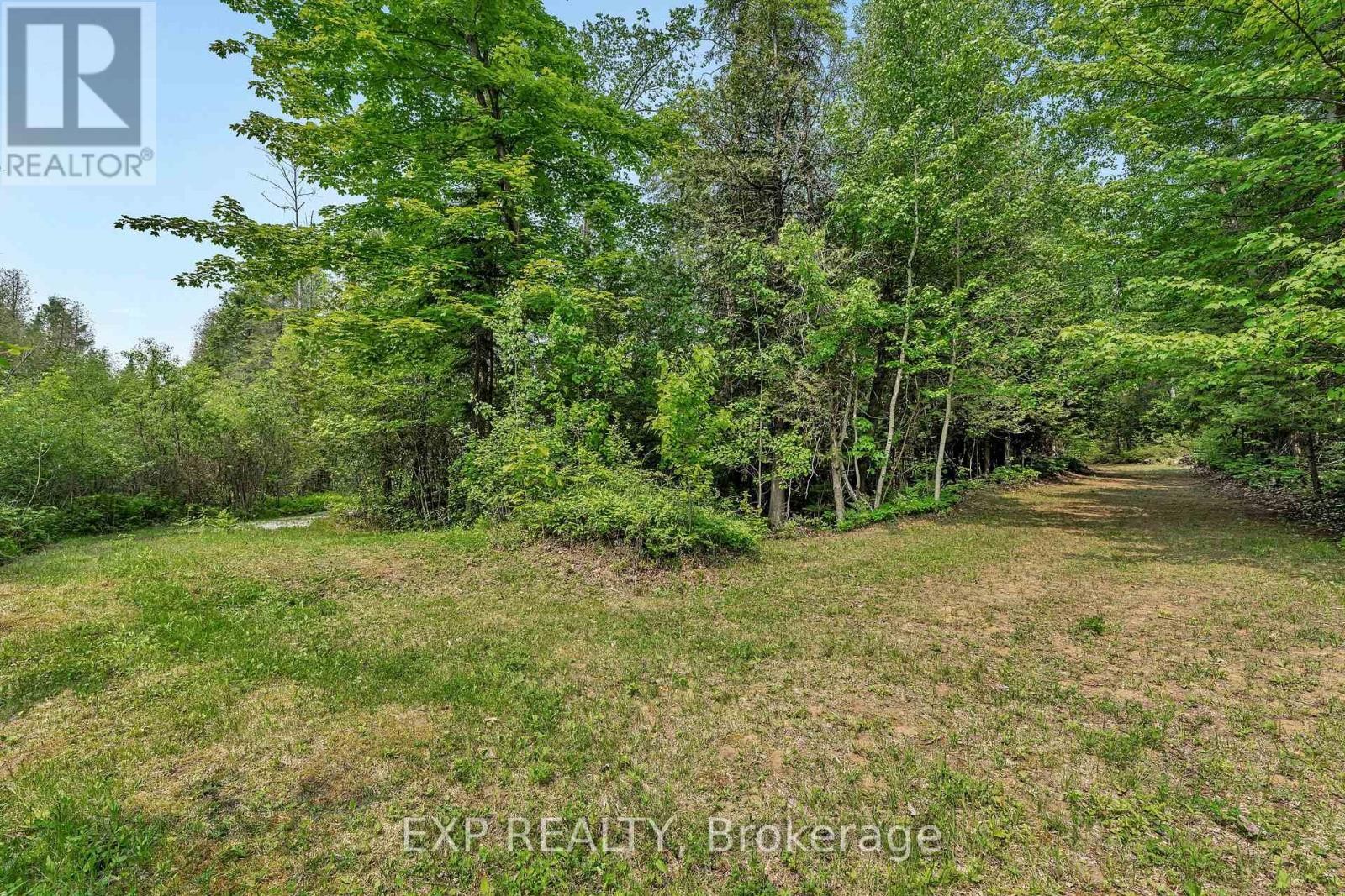 












308 SILENT WOOD GROVE

,
Ottawa,




Ontario
K0A1L0

