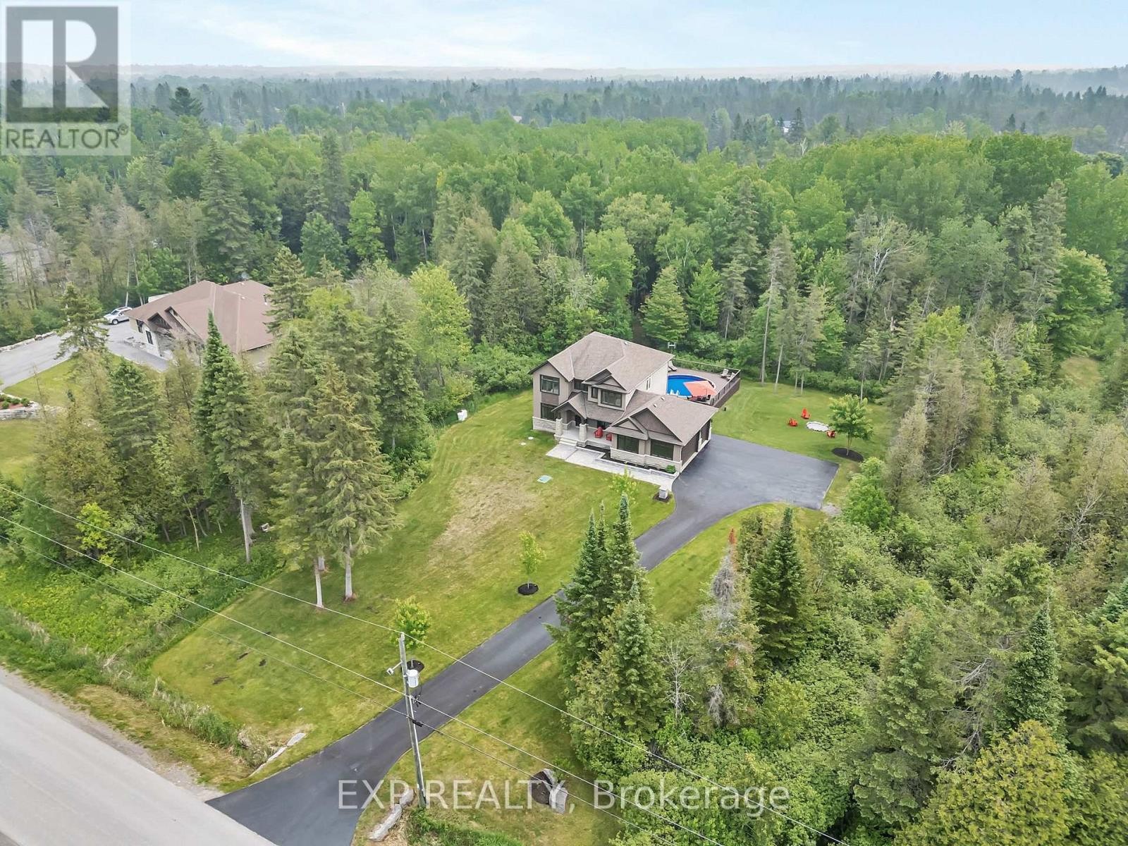 












308 SILENT WOOD GROVE

,
Ottawa,




Ontario
K0A1L0

