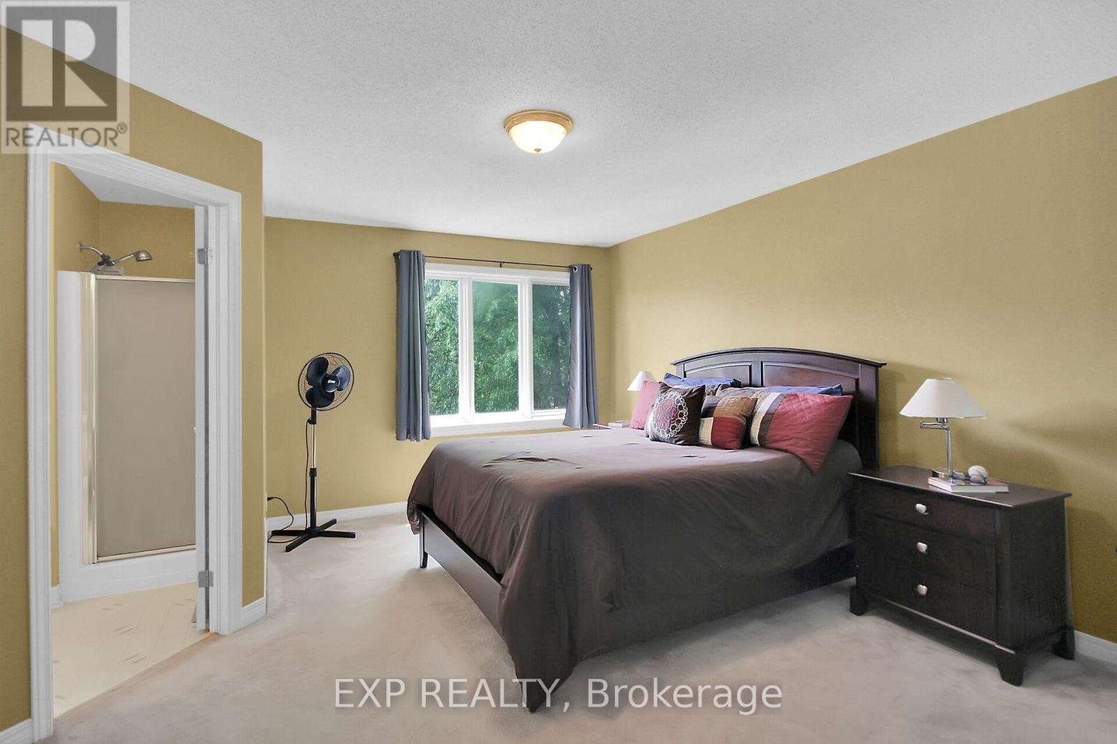 












85 ASTORIA CRESCENT

,
Ottawa,




Ontario
K2G6E7

