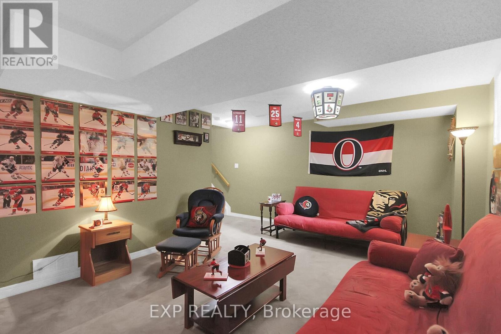 












85 ASTORIA CRESCENT

,
Ottawa,




Ontario
K2G6E7

