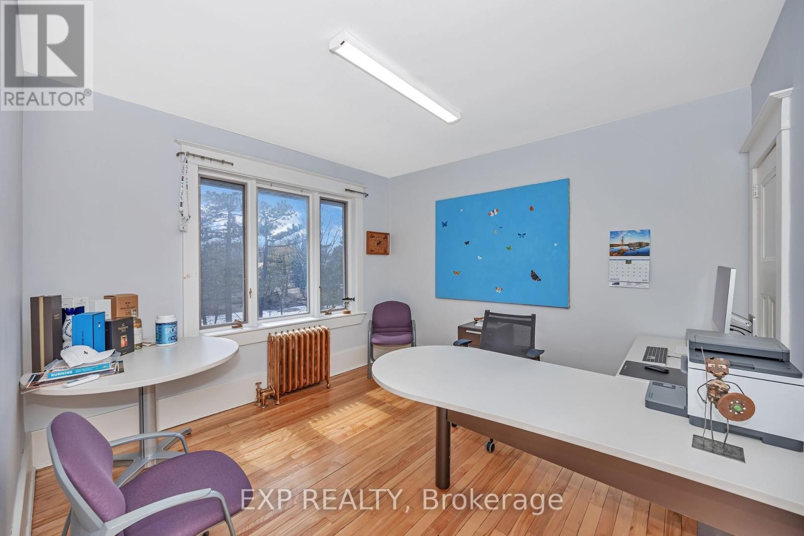 












33 WILTON CRESCENT

,
Ottawa,




Ontario
K1S2T4

