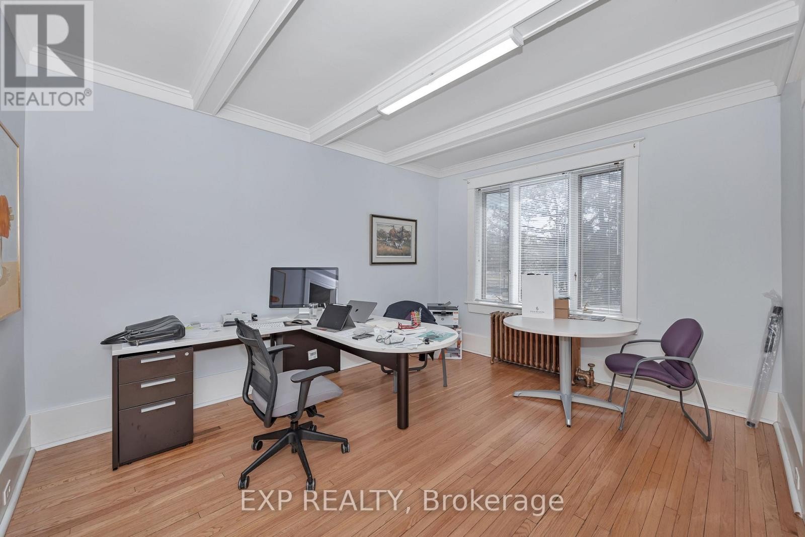 












33 WILTON CRESCENT

,
Ottawa,




Ontario
K1S2T4

