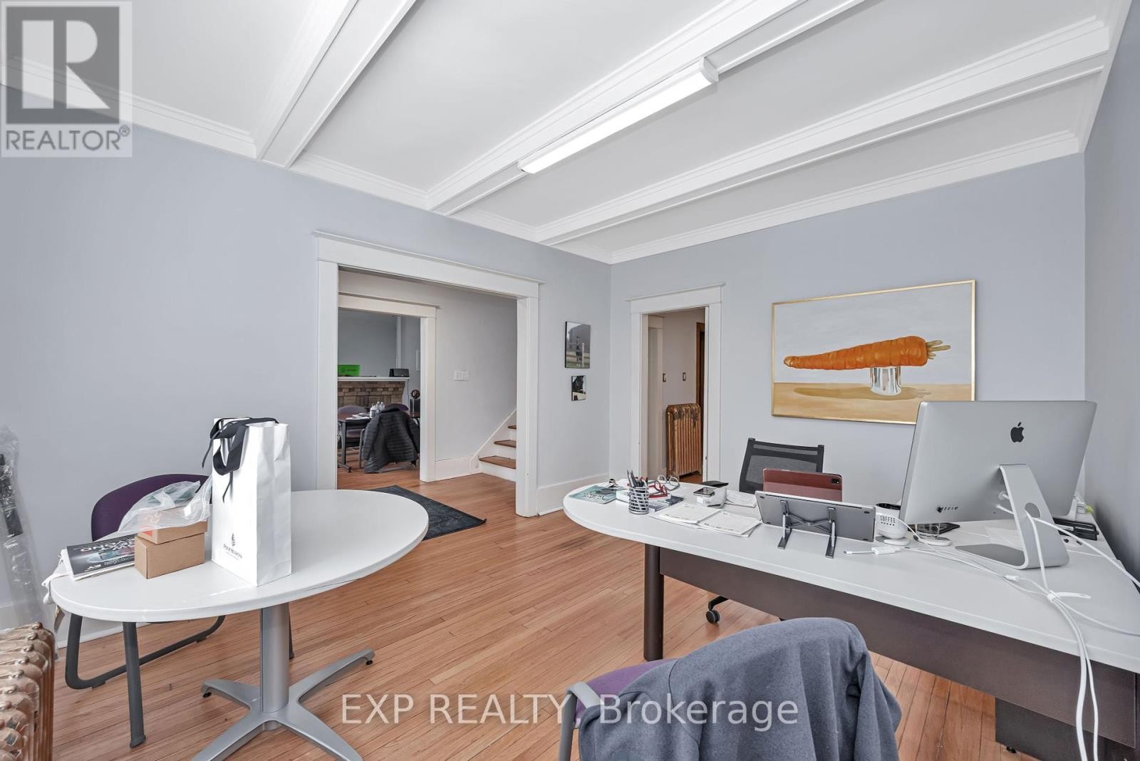 












33 WILTON CRESCENT

,
Ottawa,




Ontario
K1S2T4

