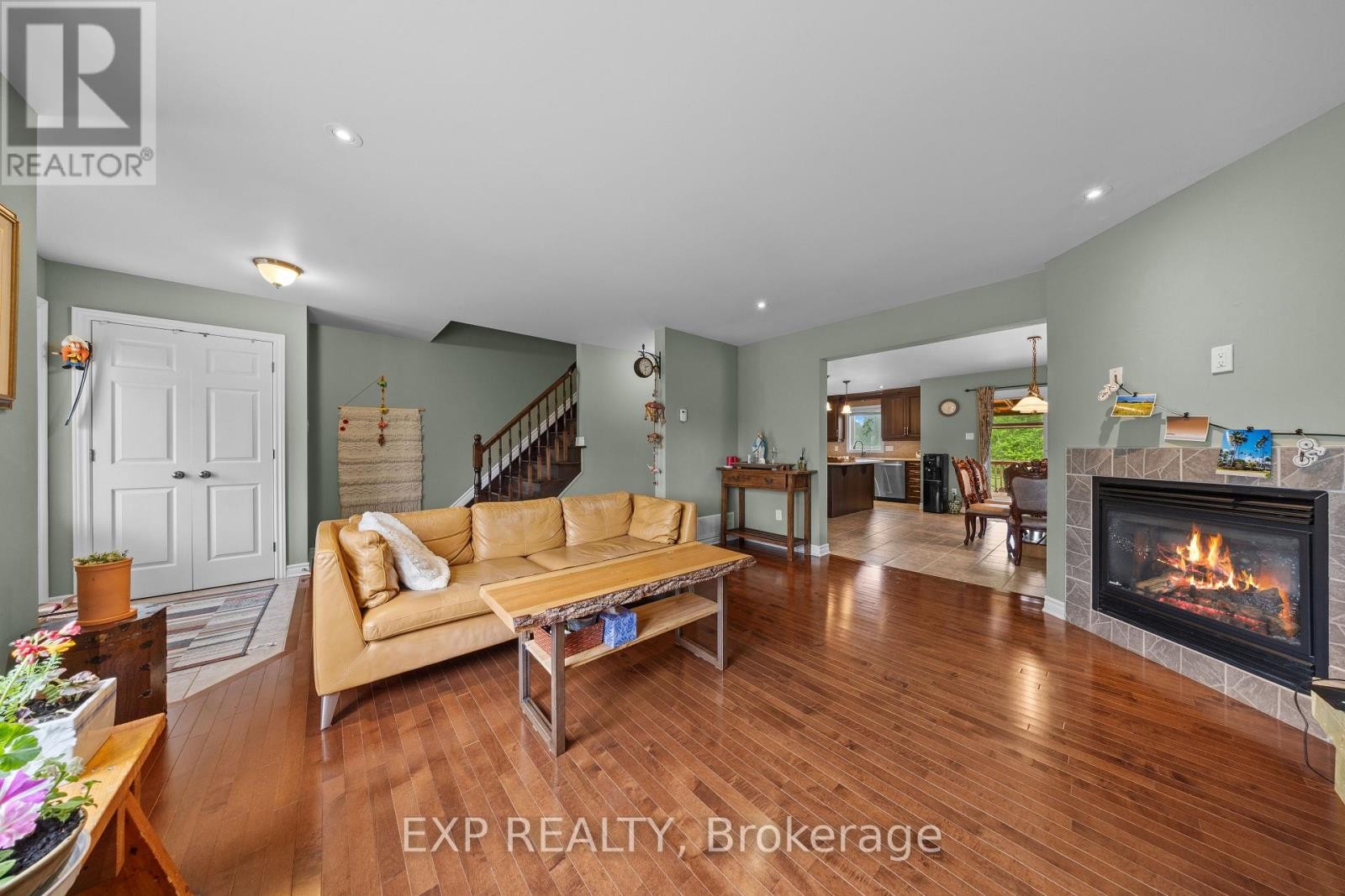 












53 BEAVER LANE

,
The Nation,




Ontario
K0A2M0

