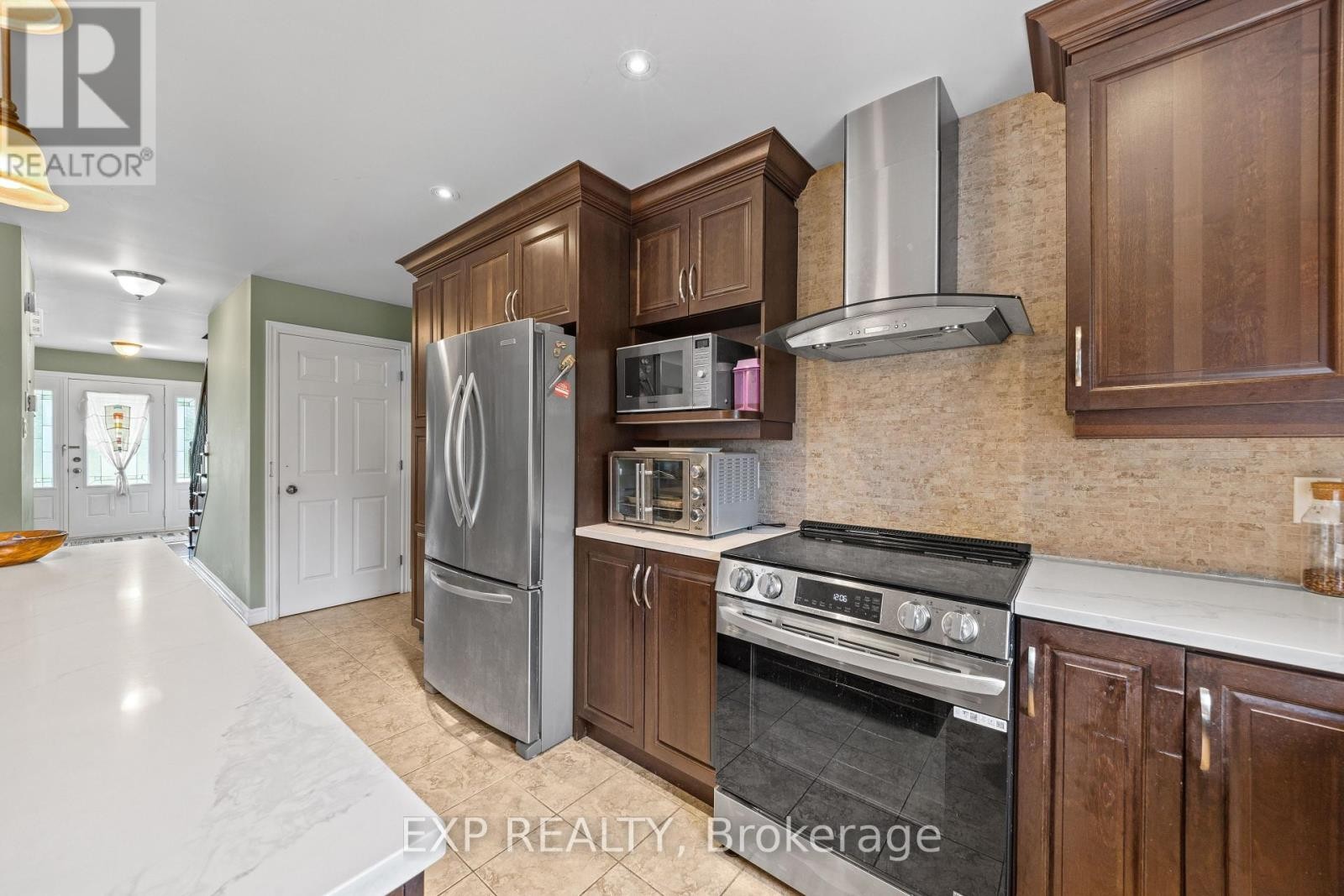 












53 BEAVER LANE

,
The Nation,




Ontario
K0A2M0

