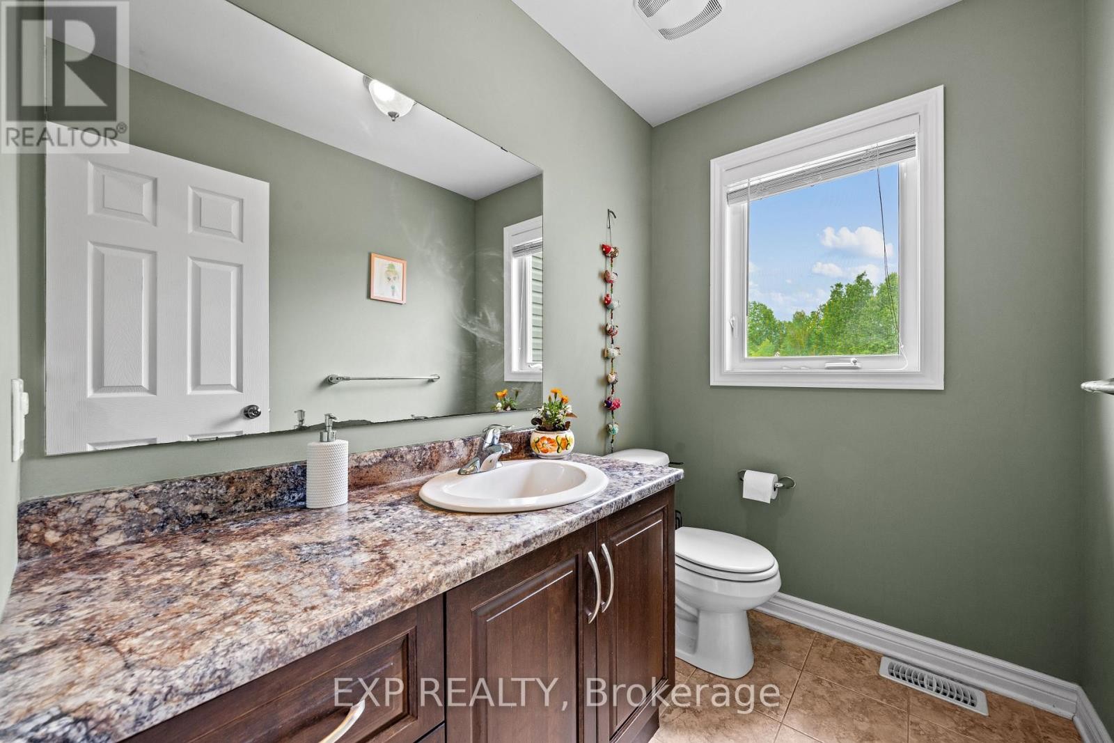 












53 BEAVER LANE

,
The Nation,




Ontario
K0A2M0

