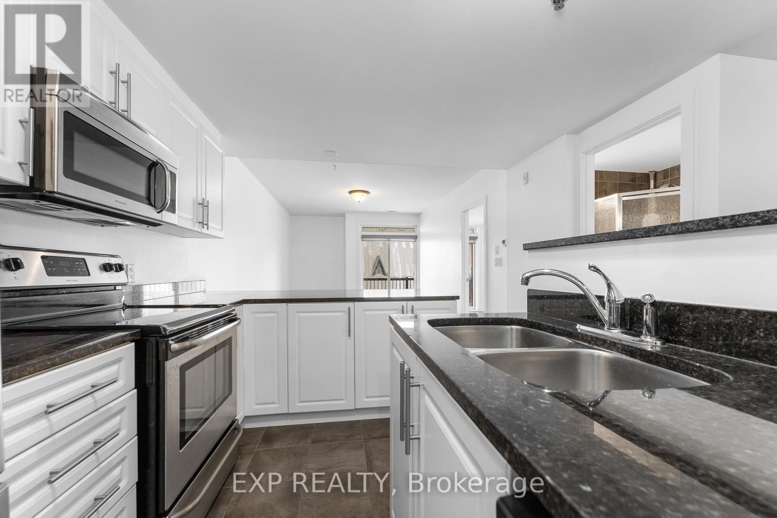 












403 - 456 KING EDWARD AVENUE

,
Ottawa,




Ontario
K1N0B4

