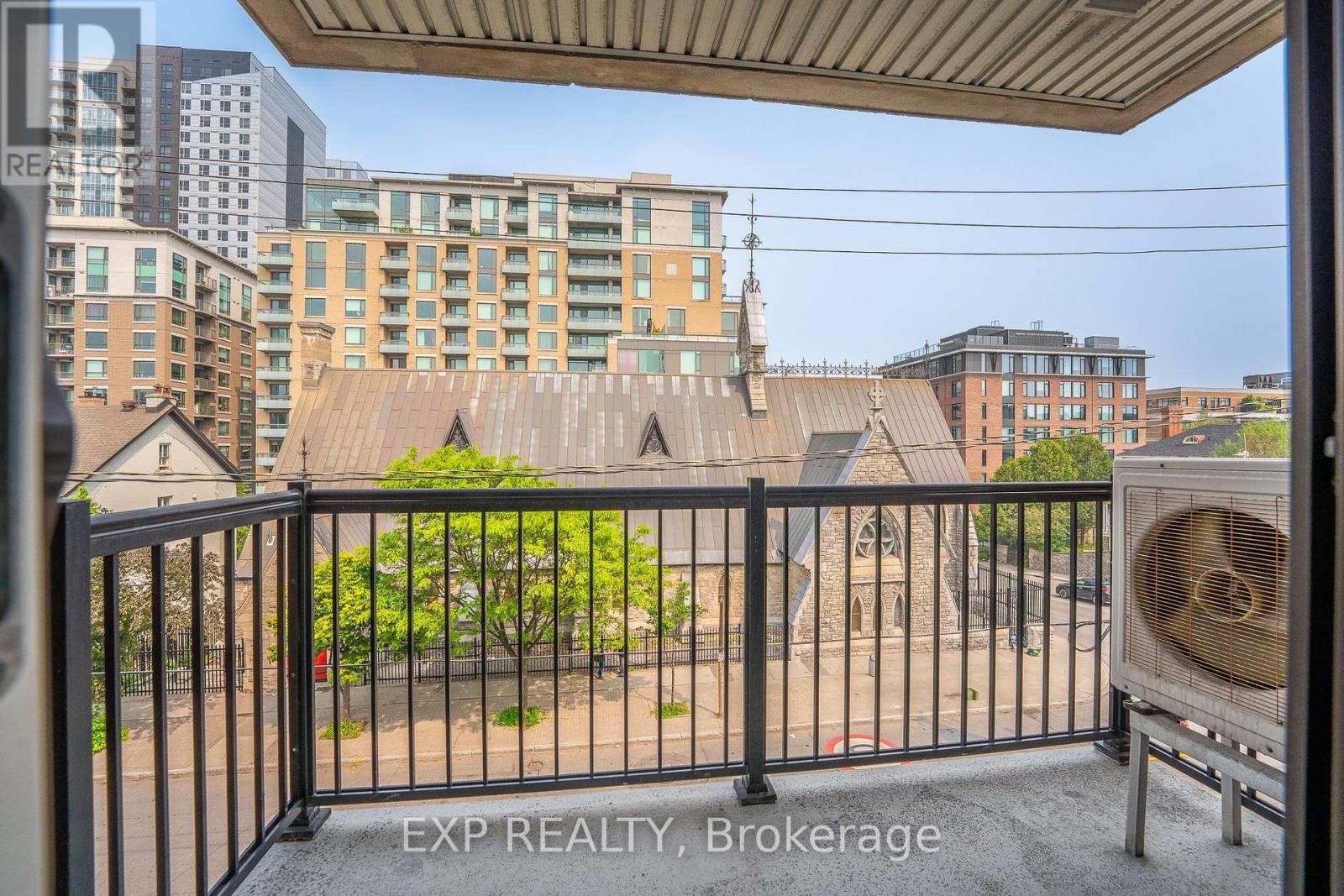 












403 - 456 KING EDWARD AVENUE

,
Ottawa,




Ontario
K1N0B4

