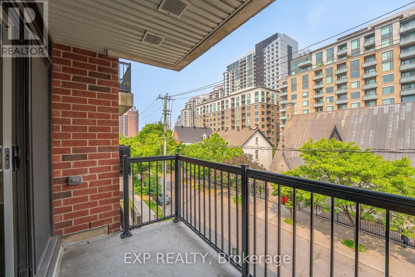 












403 - 456 KING EDWARD AVENUE

,
Ottawa,




Ontario
K1N0B4

