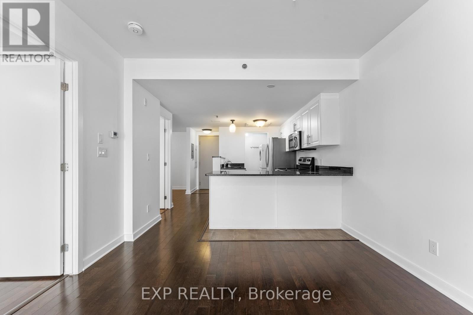 












403 - 456 KING EDWARD AVENUE

,
Ottawa,




Ontario
K1N0B4

