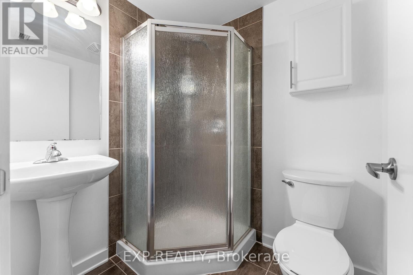 












403 - 456 KING EDWARD AVENUE

,
Ottawa,




Ontario
K1N0B4

