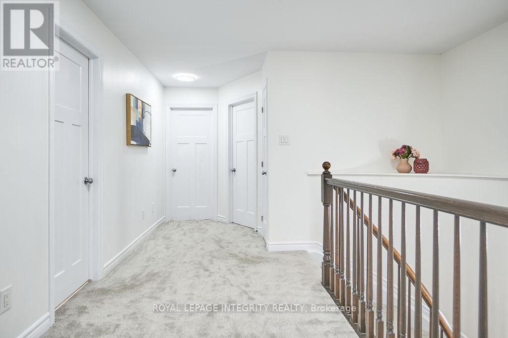 












619 MOORPARK AVENUE

,
Ottawa,




Ontario
K2M0B6

