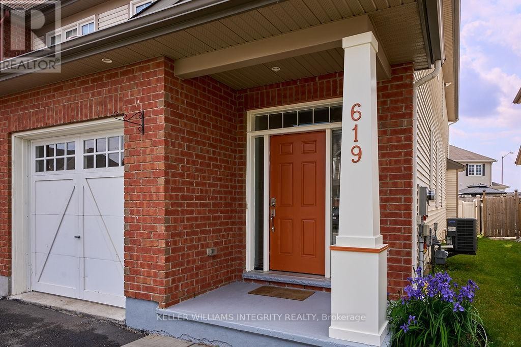












619 MOORPARK AVENUE

,
Ottawa,




Ontario
K2M0B6


