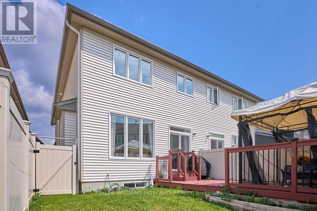 












619 MOORPARK AVENUE

,
Ottawa,




Ontario
K2M0B6

