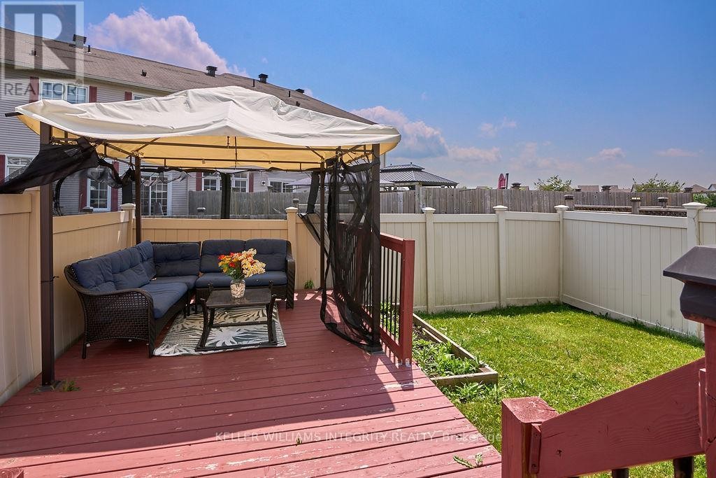 












619 MOORPARK AVENUE

,
Ottawa,




Ontario
K2M0B6

