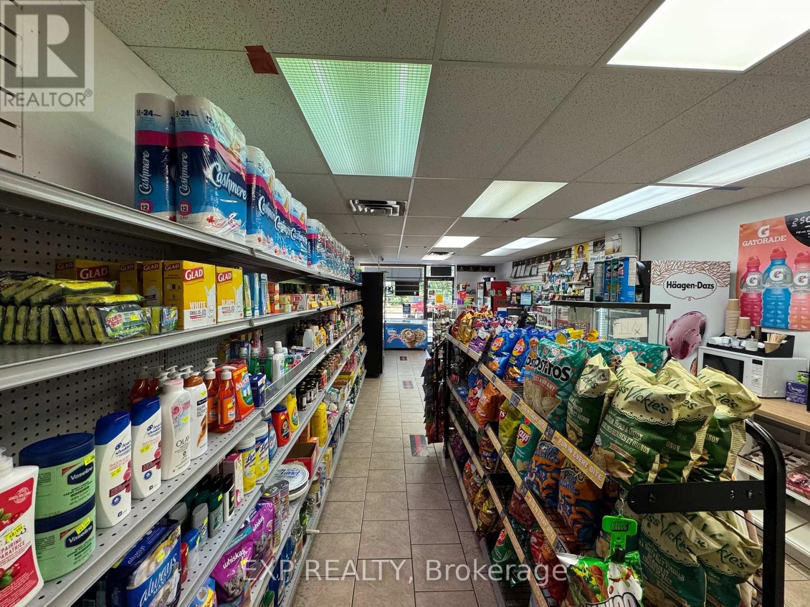 












909 - 158A MCARTHUR AVE AVENUE

,
Ottawa,




Ontario
K1L7E7

