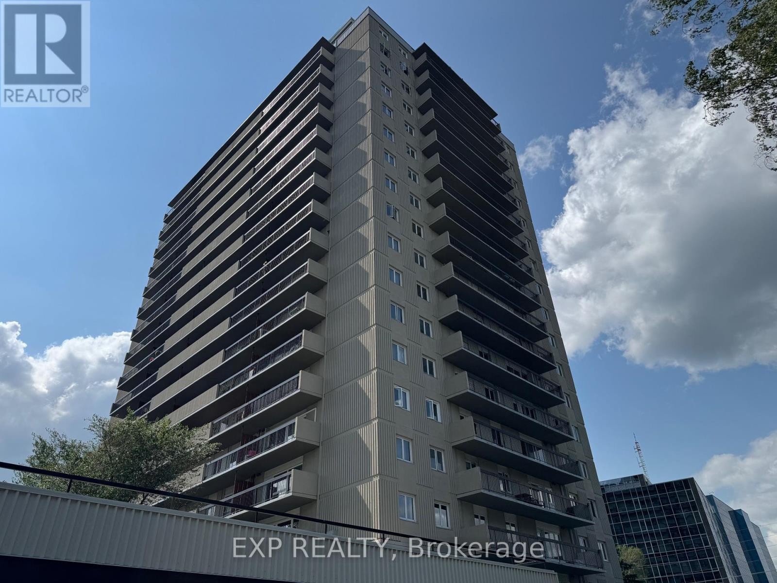 












909 - 158A MCARTHUR AVE AVENUE

,
Ottawa,




Ontario
K1L7E7

