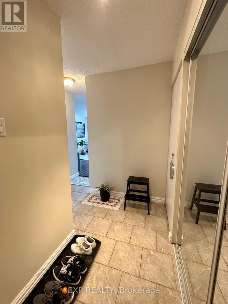 












909 - 158A MCARTHUR AVE AVENUE

,
Ottawa,




Ontario
K1L7E7


