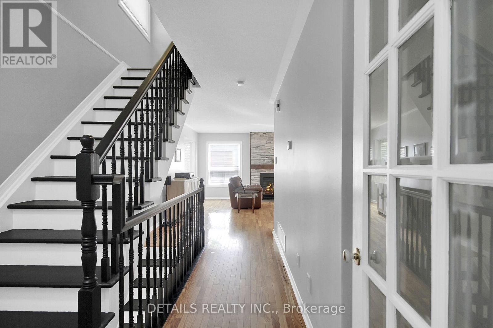 












78 MARKLAND CRESCENT

,
Ottawa,




Ontario
K2G5Z6

