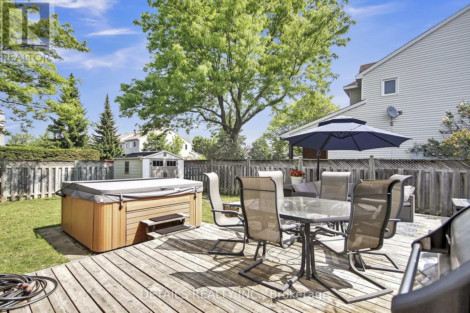 












78 MARKLAND CRESCENT

,
Ottawa,




Ontario
K2G5Z6

