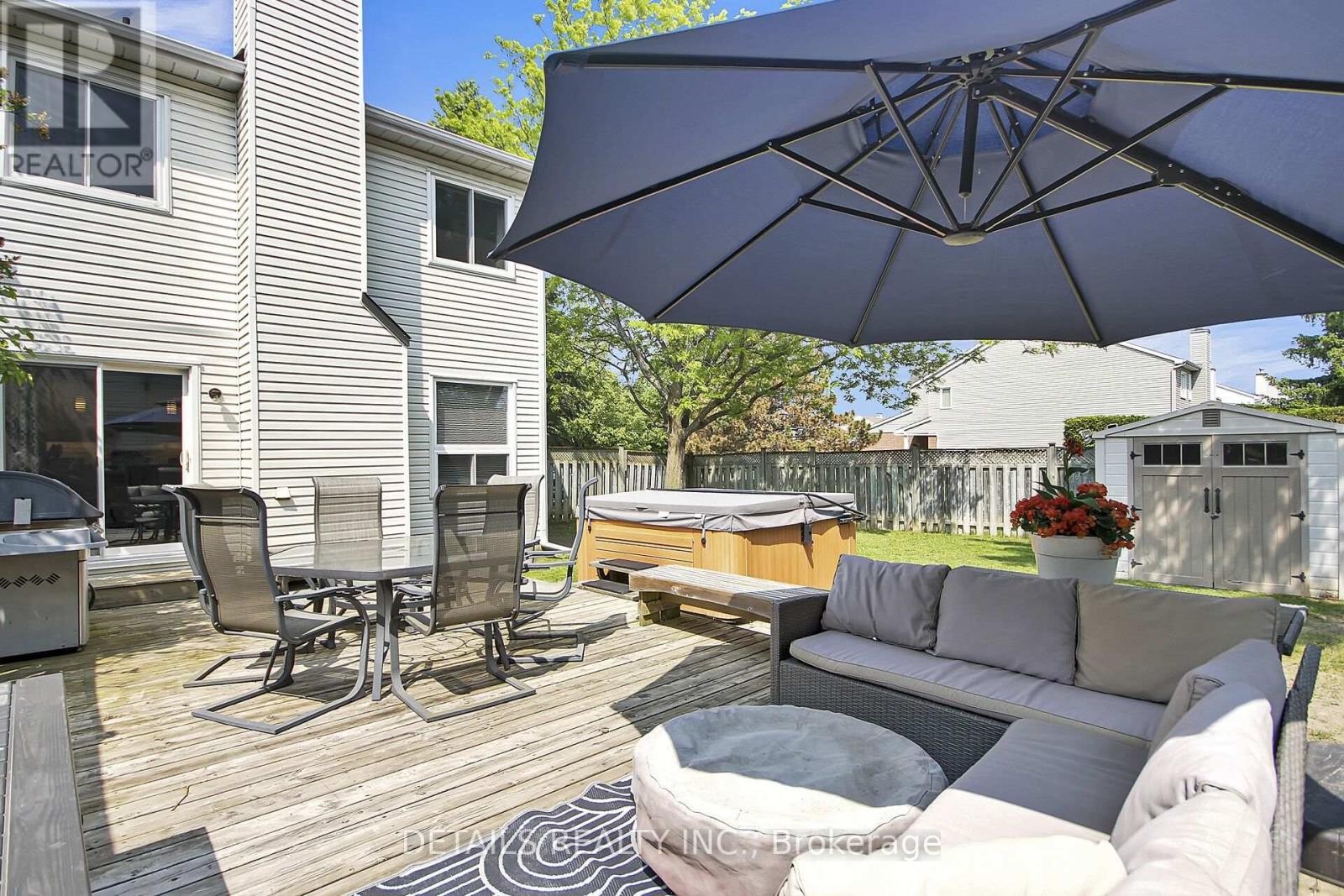 












78 MARKLAND CRESCENT

,
Ottawa,




Ontario
K2G5Z6

