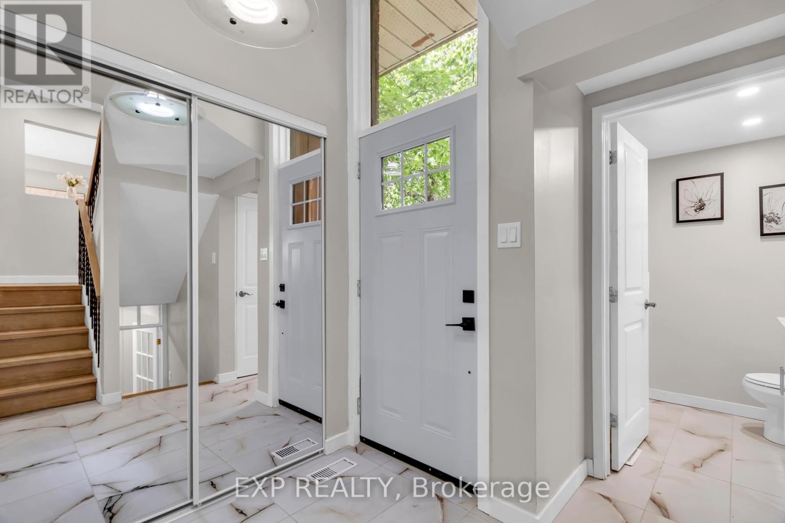 












12 BAYSIDE PRIVATE

,
Ottawa,




Ontario
K1V9R3

