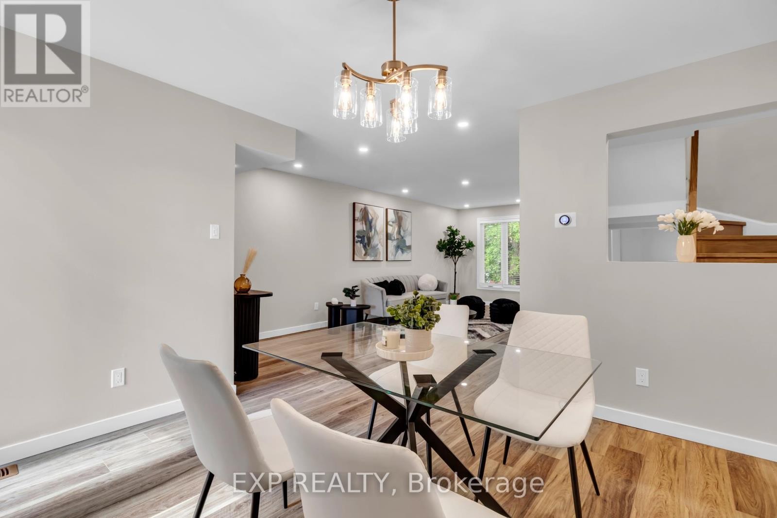 












12 BAYSIDE PRIVATE

,
Ottawa,




Ontario
K1V9R3

