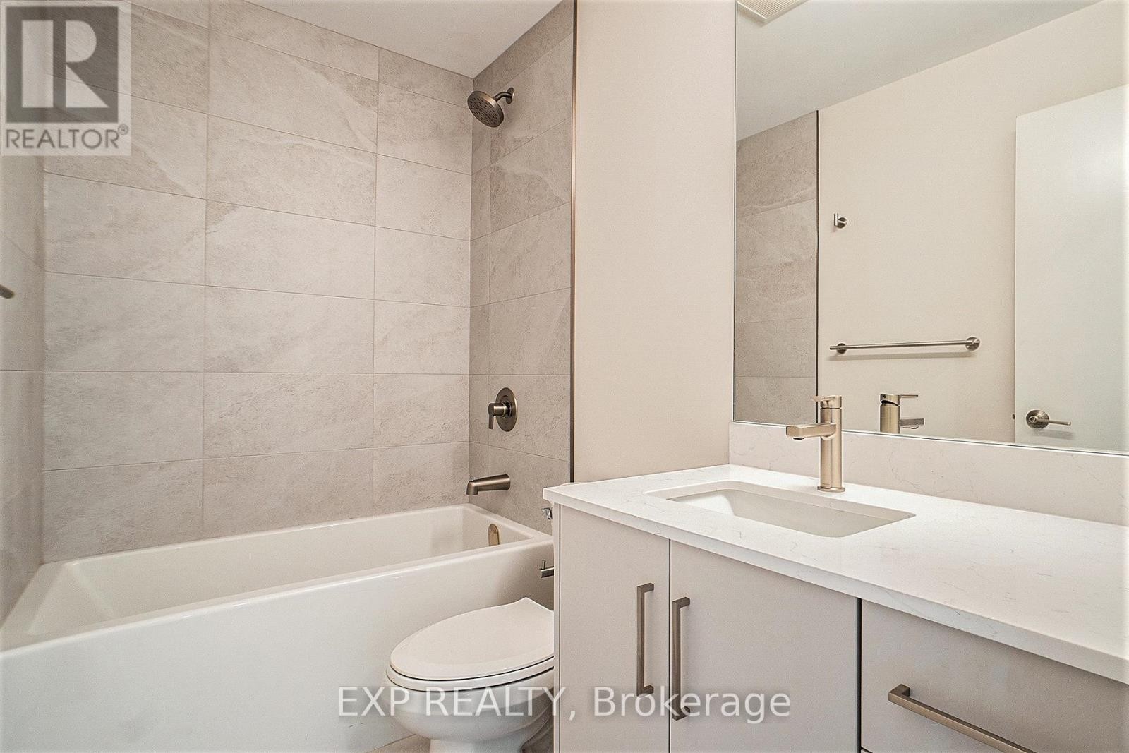 












UNIT # 7 - 158 LAVAL STREET N

,
Ottawa,




Ontario
K1L7Z4

